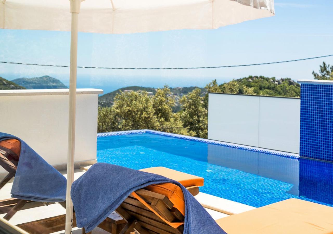 Villa 1 Sleeps 2 Honeymoon Isolated Infinity-Villa Orkide Uzumlu  ภายนอก รูปภาพ