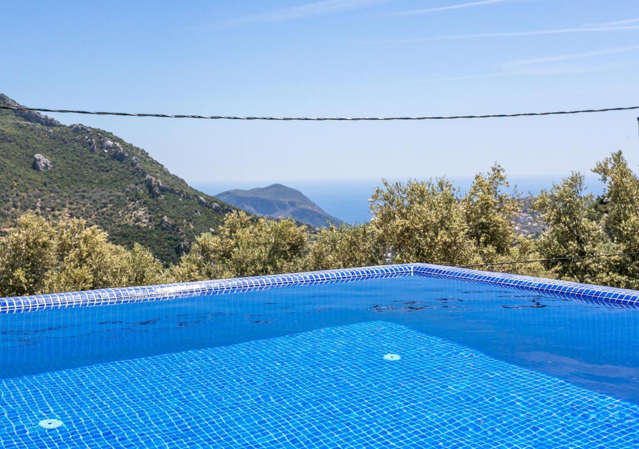 Villa 1 Sleeps 2 Honeymoon Isolated Infinity-Villa Orkide Uzumlu  ภายนอก รูปภาพ